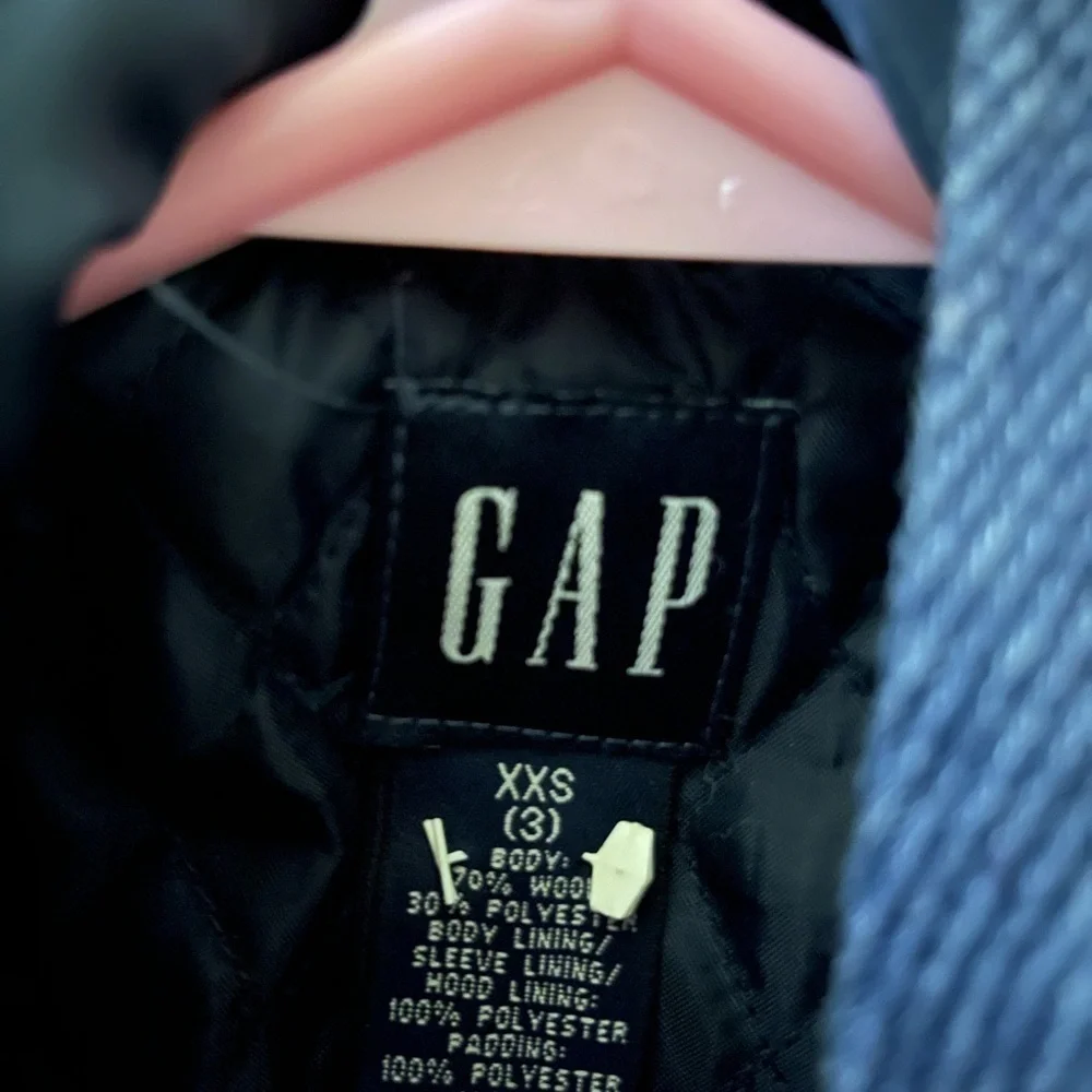 Gap kids wool blend toggle pea coat.  Navy size 3